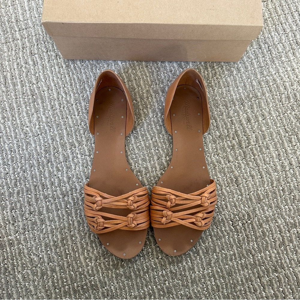Madewell Knotted Flat Open Toed Leather Sandal In Castle Brown